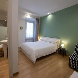 Domus Castroni Germanico Bed & Breakfast